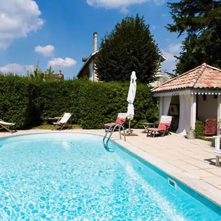 Chateau Beausejour Bed & Breakfast 3*