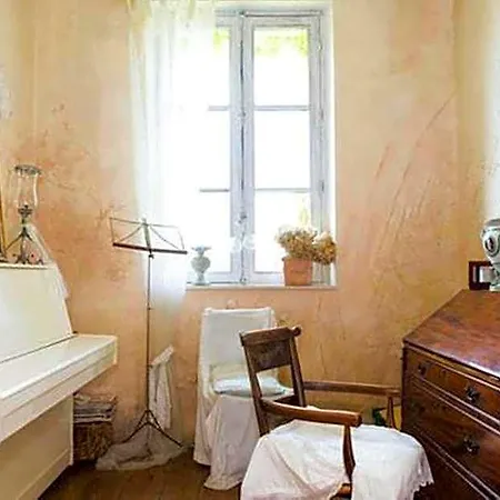 Chateau Beausejour Bed & Breakfast