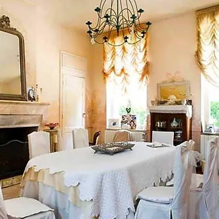 Bed & Breakfast Chateau Beausejour 3*