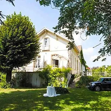 Bed & Breakfast Chateau Beausejour 3*