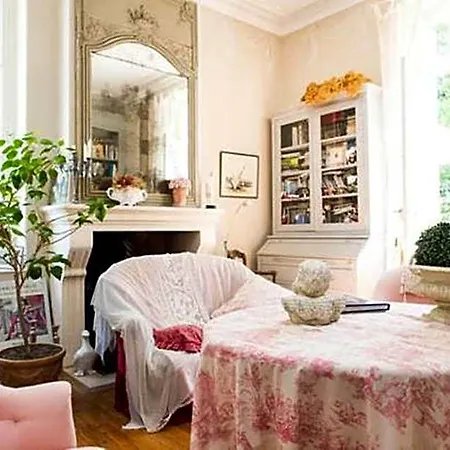 Chateau Beausejour Bed & Breakfast