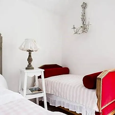 Chateau Beausejour Bed & Breakfast